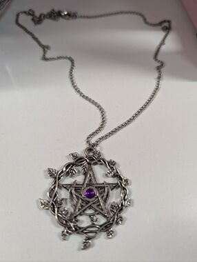 Vintage Gothic Pentagram Vine Necklace